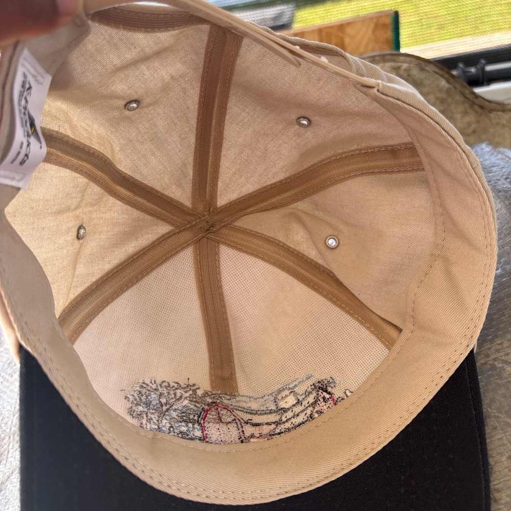 Farm Scene Embroidered Cap - Picture 4 of 6